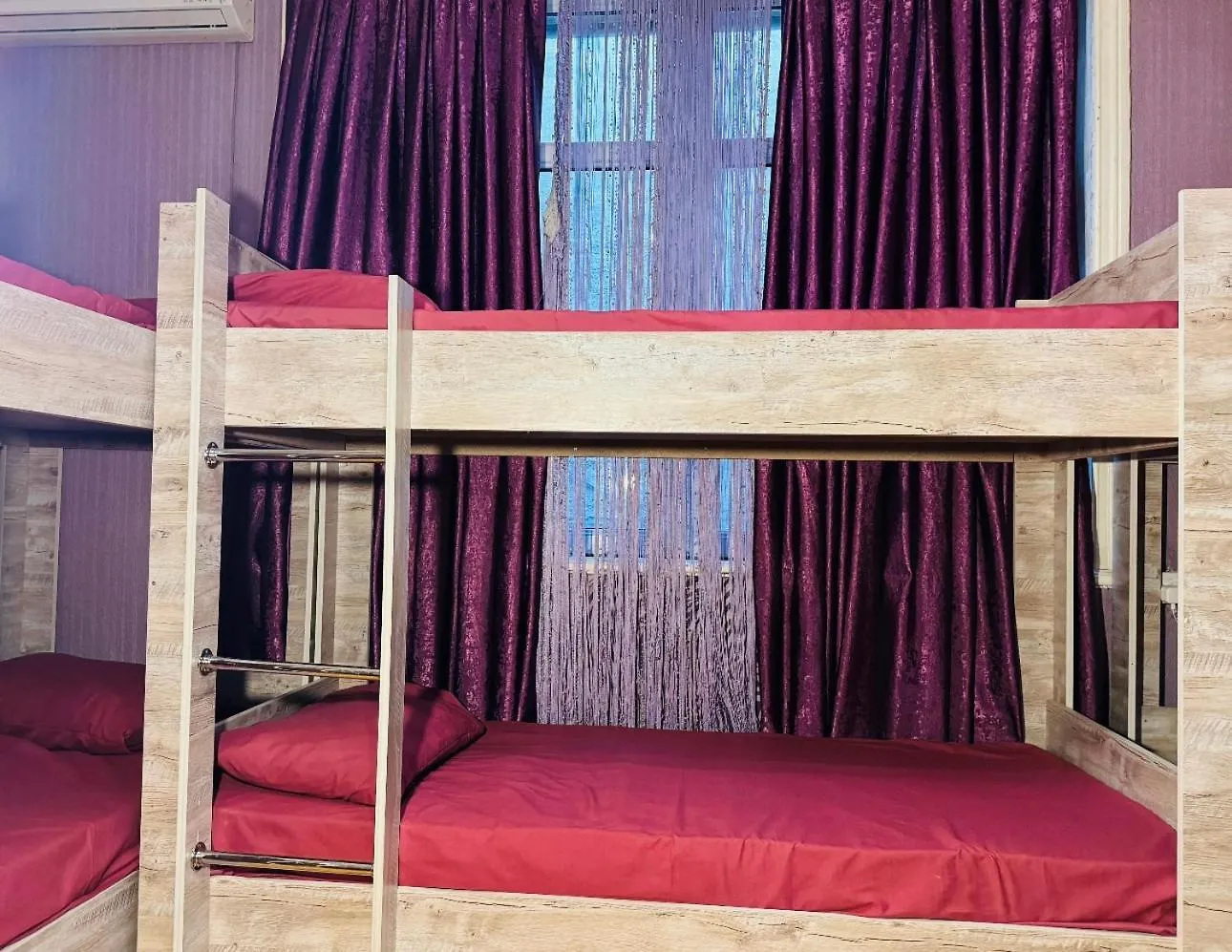 Sardar Hostel Nizami Street location